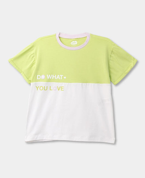 Camiseta Manga Corta Para Niña En Licra Color Verde Lima Y Blanco