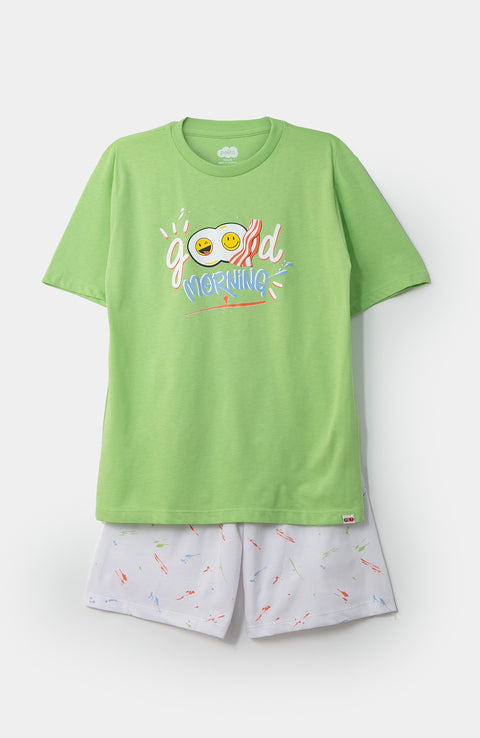 Pijama short para niño en tela suave color verde con blanco