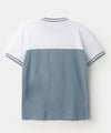 Camiseta manga corta para niño en tela suave color azul con blanco