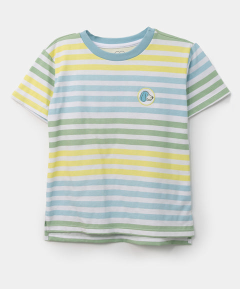 Camiseta manga corta para bebé niño en tela suave color blanco con estampado de rayas de colores